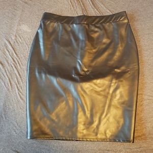 Faux leather pencil skirt
